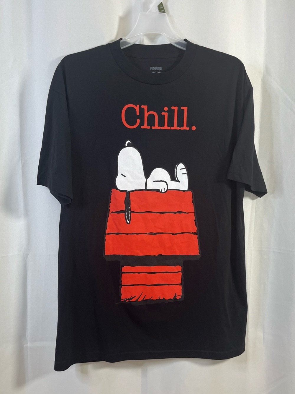 Peanut Mens Snoopy Sleeping on Dog House CHILL Graphic Black T Shirt 1XL Tall